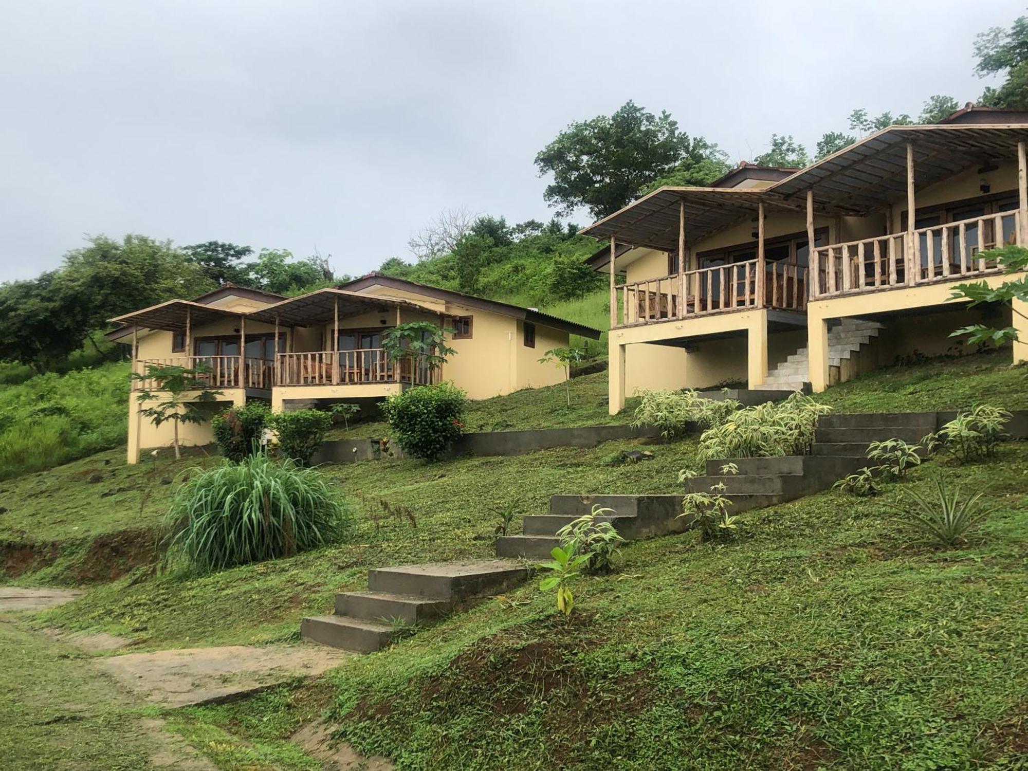 Gatun Lake Lodge Hotel Pueblo Nuevo  Exterior photo